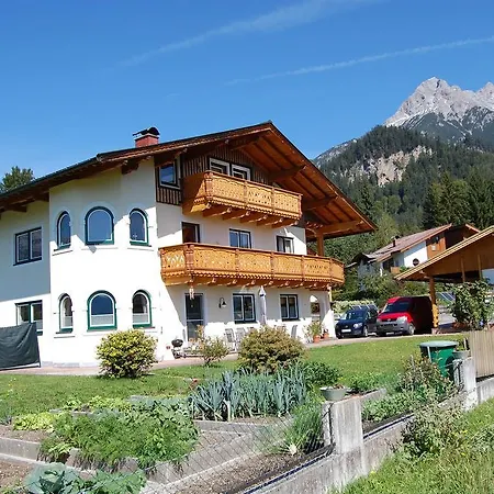 Landhaus Brugger Apartament *