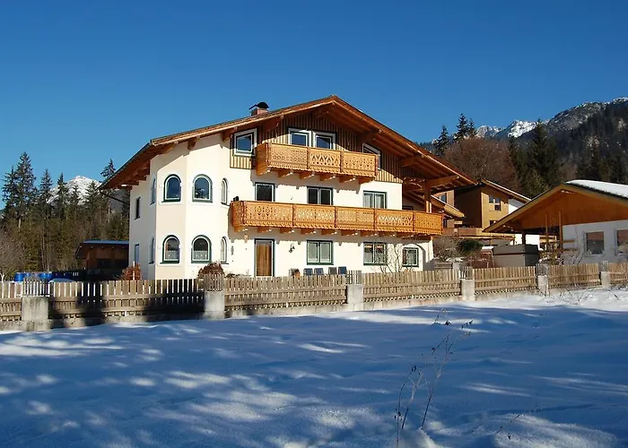 Landhaus Brugger 아파트 *