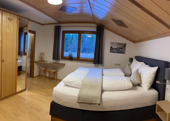 Landhaus Brugger 살펠덴암스타이너르넨미어